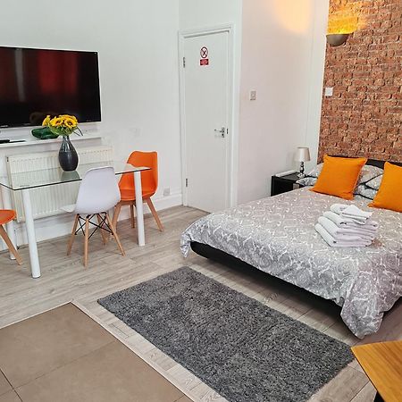לונדון Kilburn High Road Studio Apartments מראה חיצוני תמונה