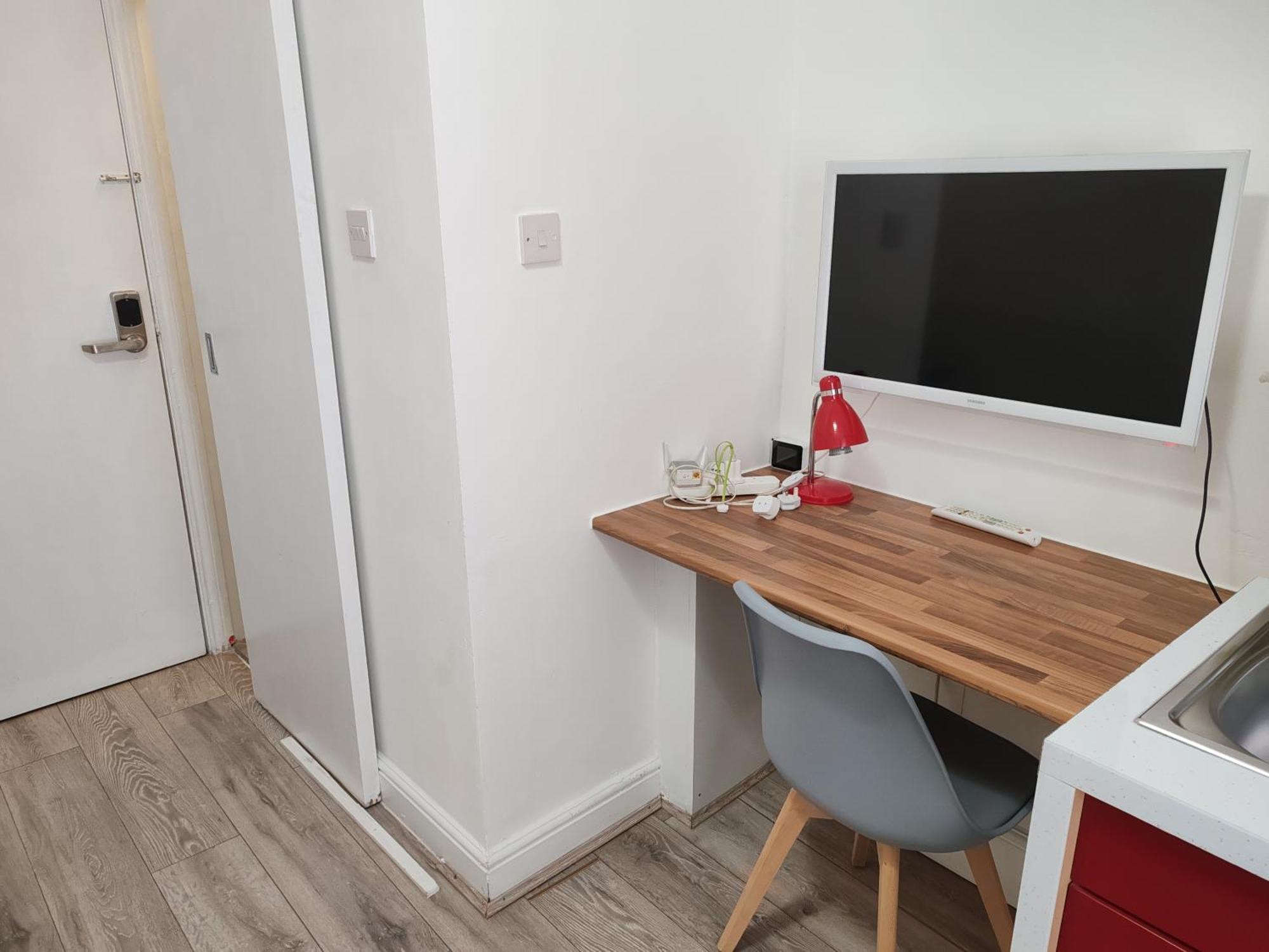 לונדון Kilburn High Road Studio Apartments מראה חיצוני תמונה