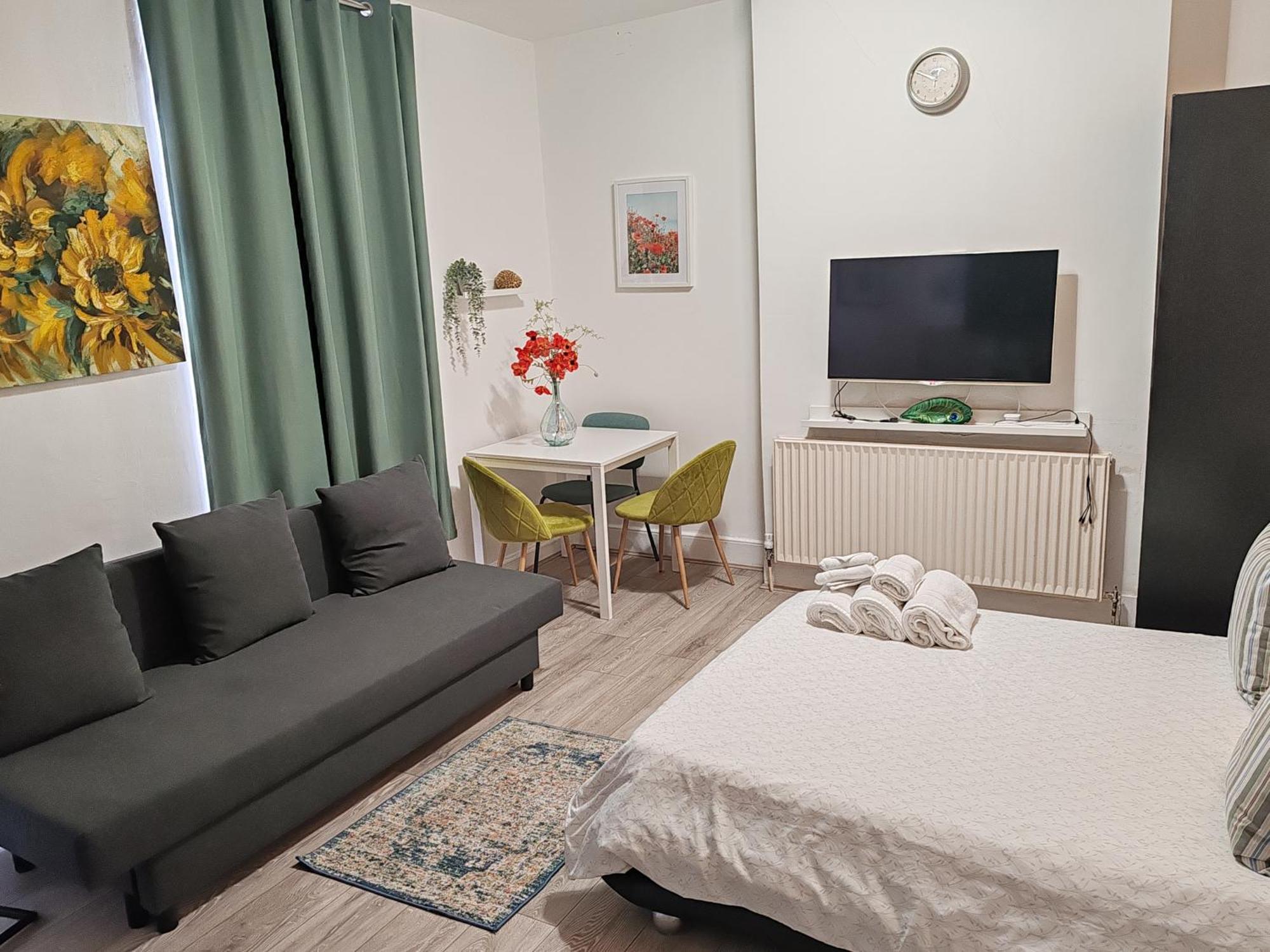 לונדון Kilburn High Road Studio Apartments מראה חיצוני תמונה