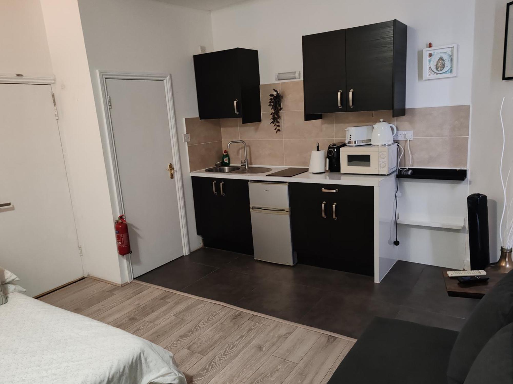 לונדון Kilburn High Road Studio Apartments מראה חיצוני תמונה