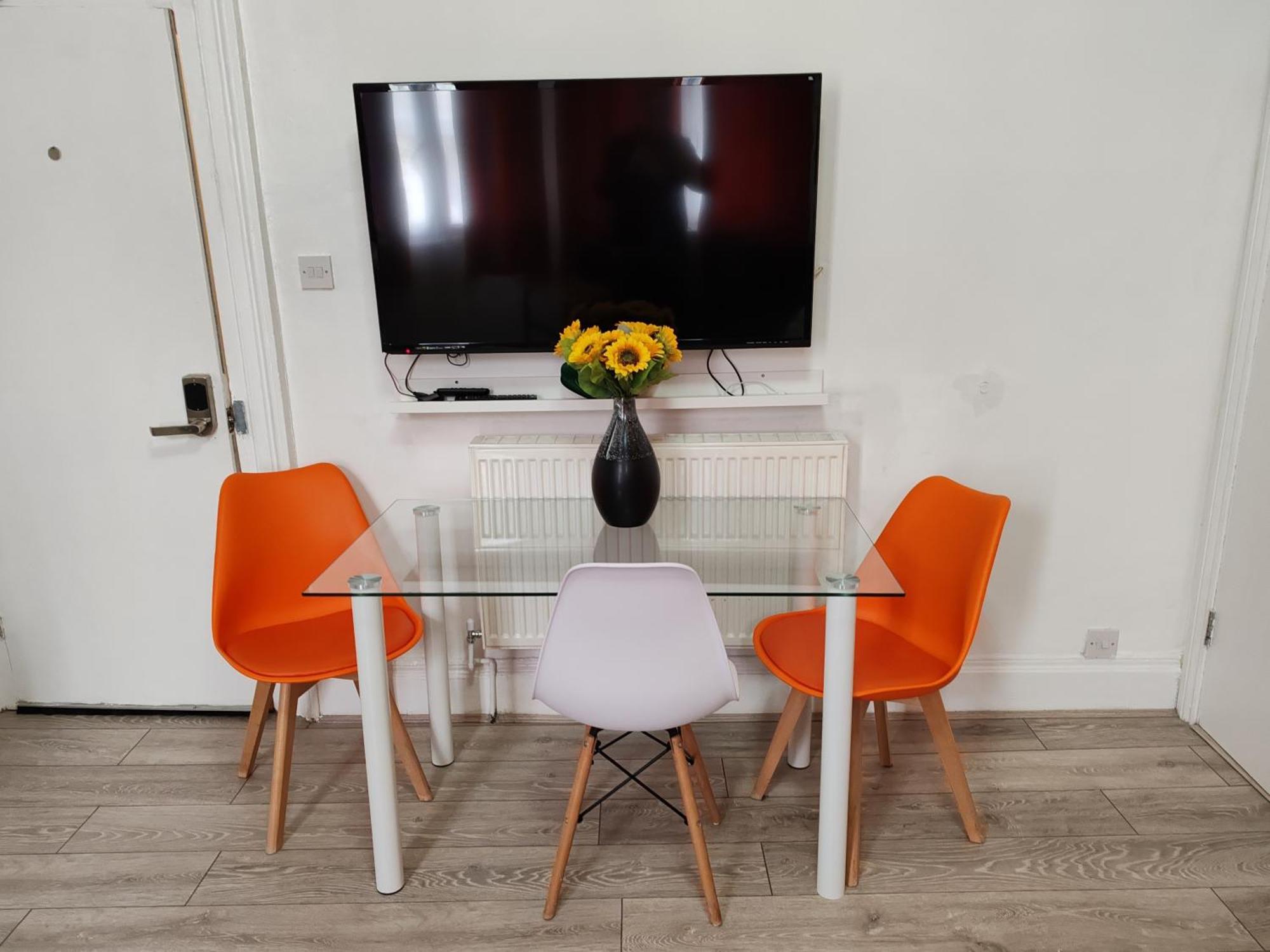 לונדון Kilburn High Road Studio Apartments מראה חיצוני תמונה
