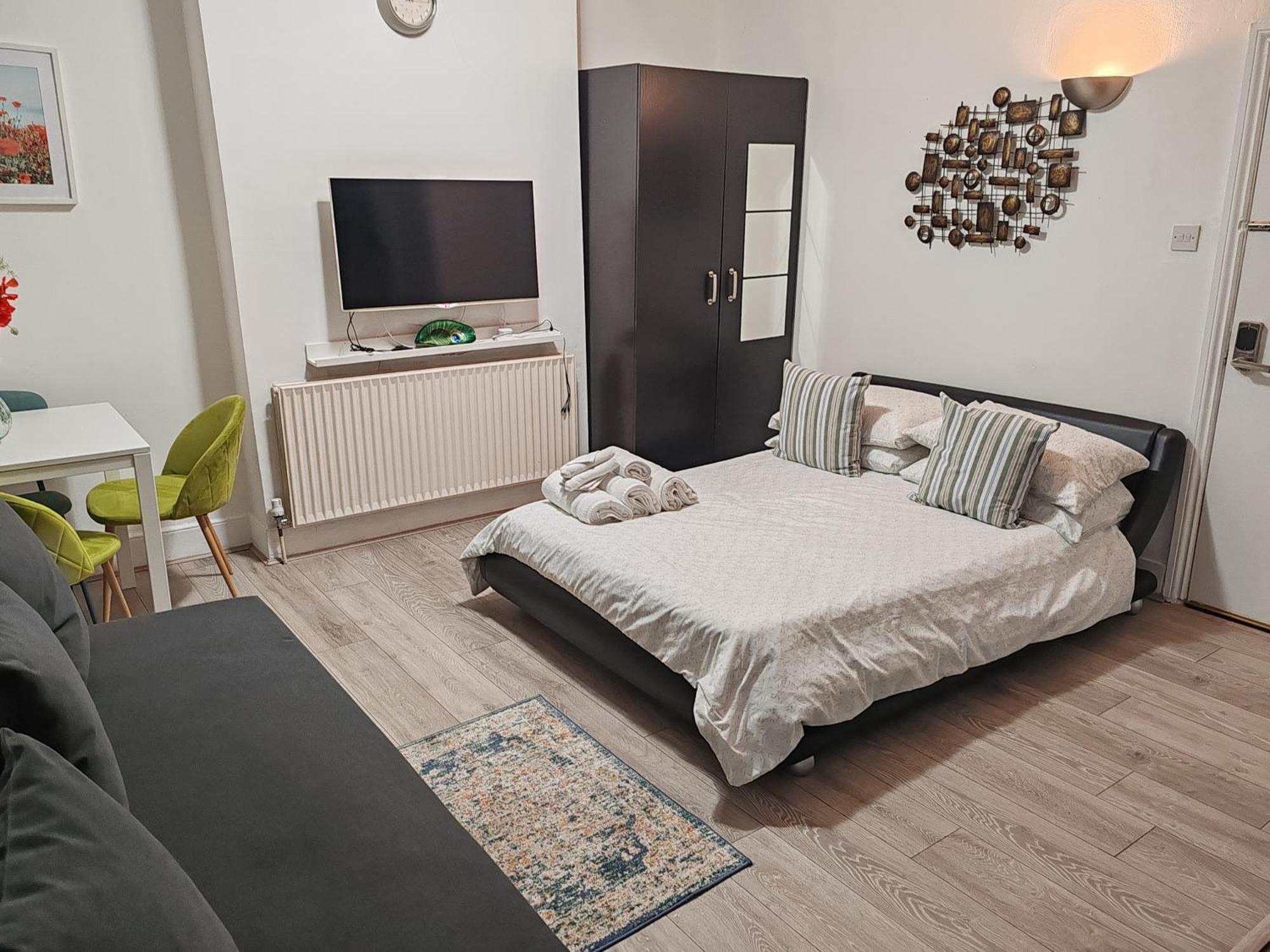 לונדון Kilburn High Road Studio Apartments מראה חיצוני תמונה