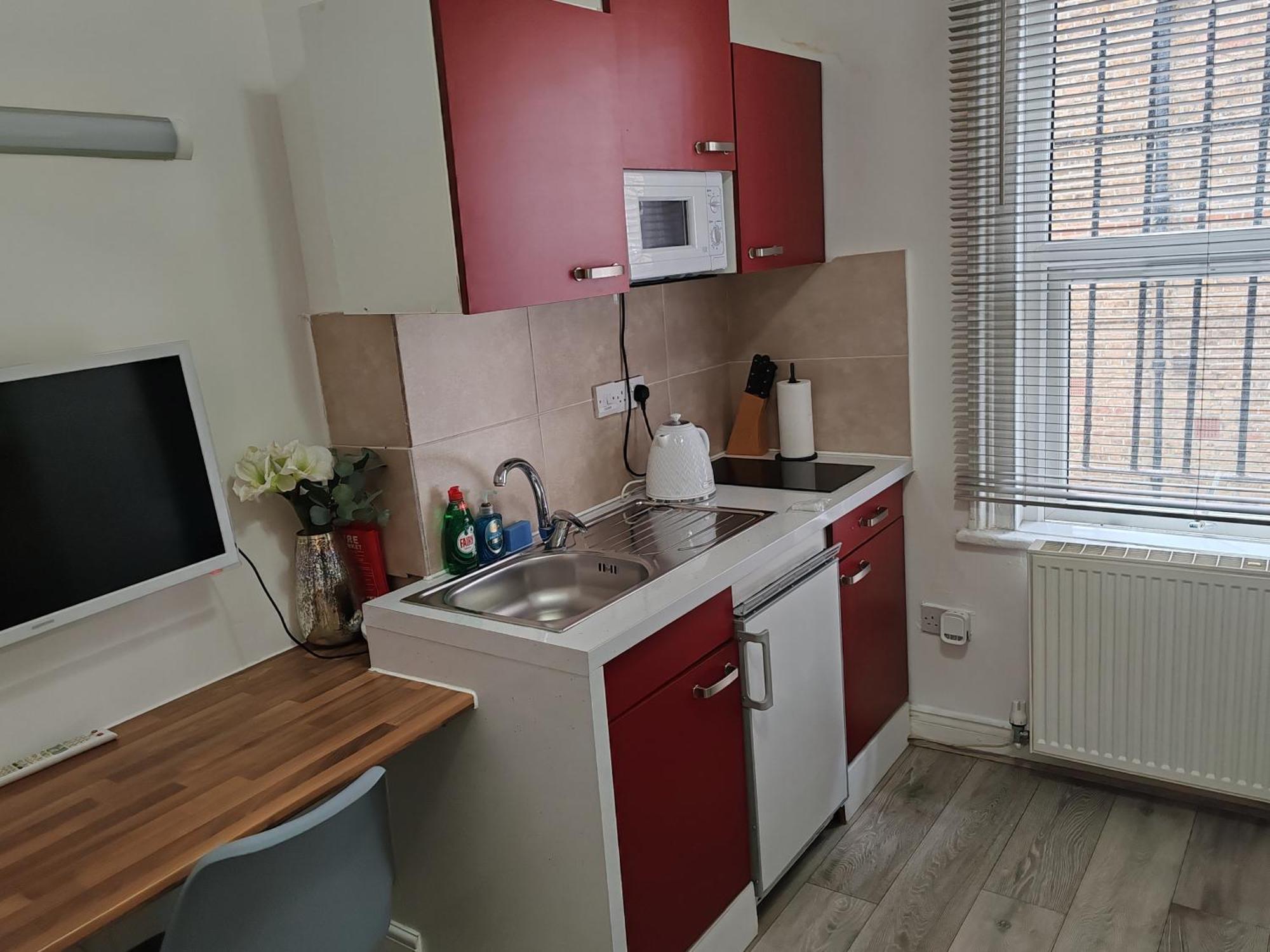 לונדון Kilburn High Road Studio Apartments מראה חיצוני תמונה