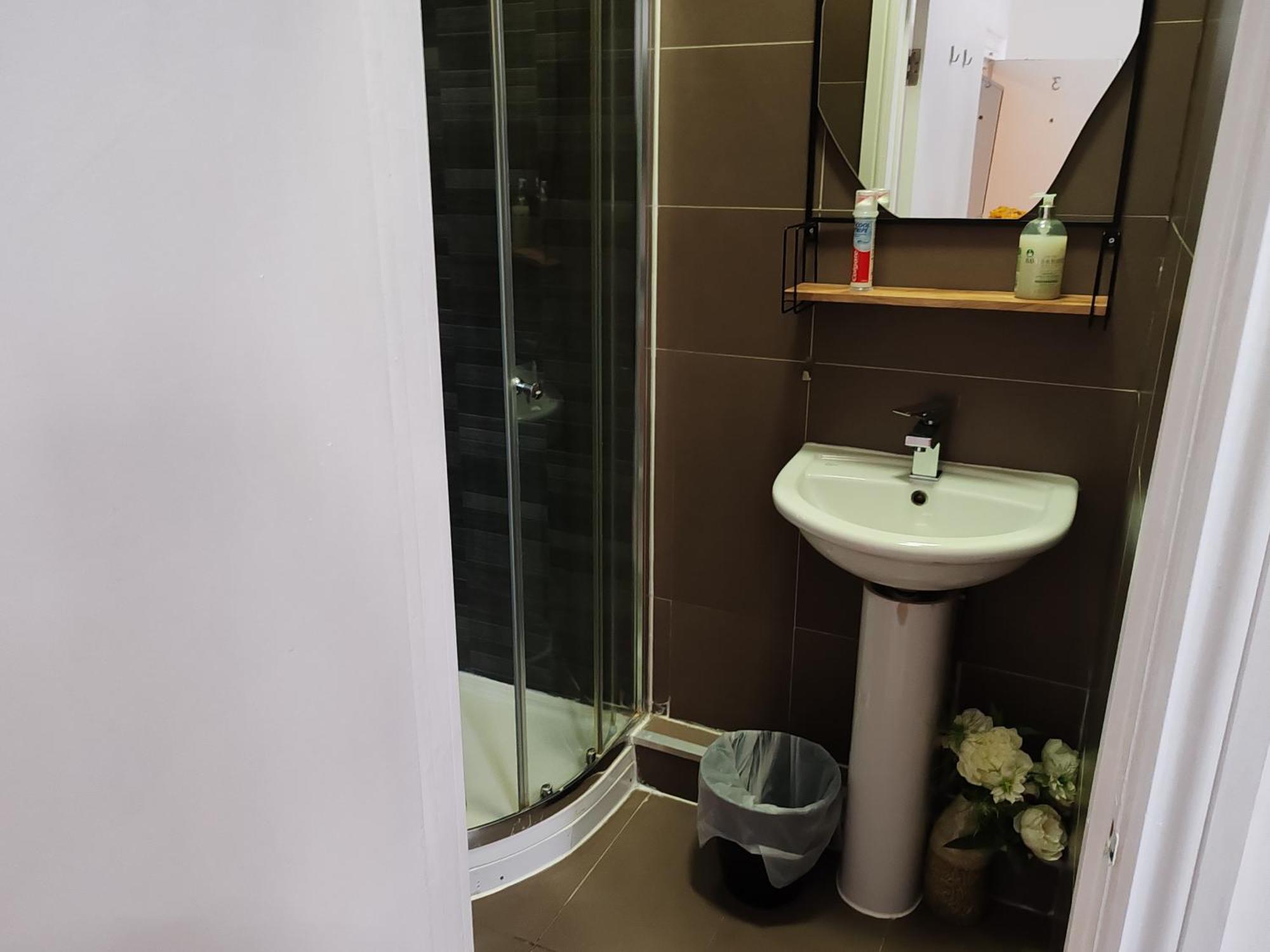 לונדון Kilburn High Road Studio Apartments מראה חיצוני תמונה