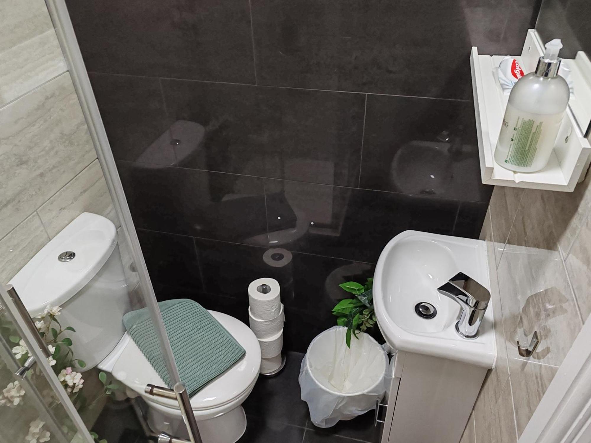 לונדון Kilburn High Road Studio Apartments מראה חיצוני תמונה