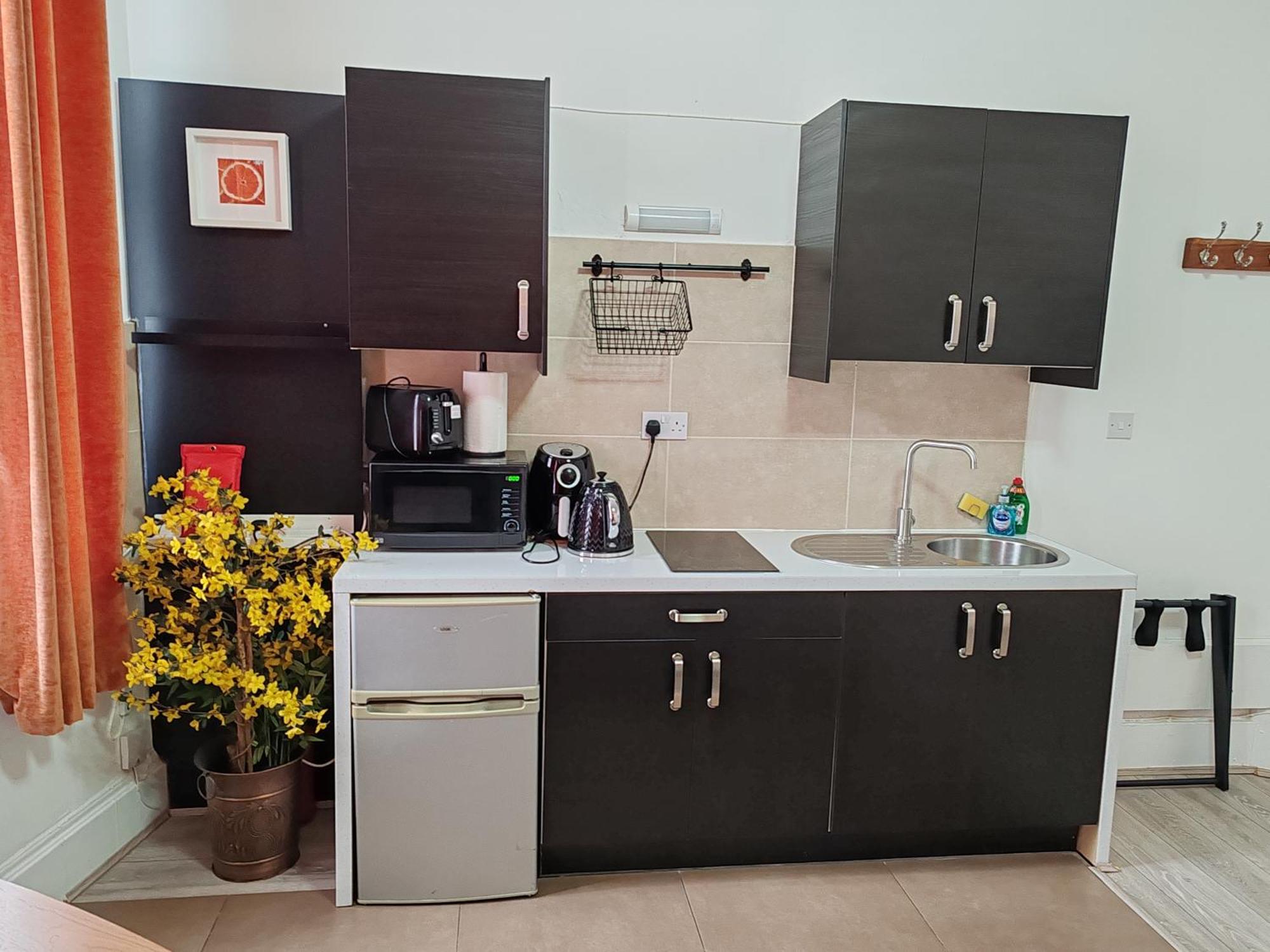 לונדון Kilburn High Road Studio Apartments מראה חיצוני תמונה